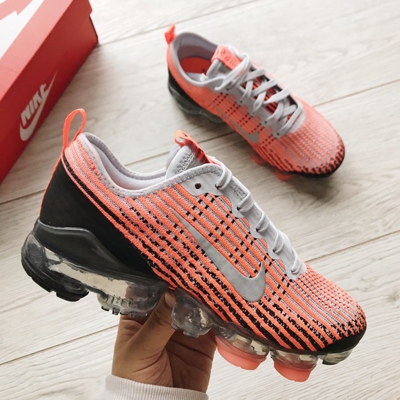 Nike vapormax sneaker - Picture 3 of 6